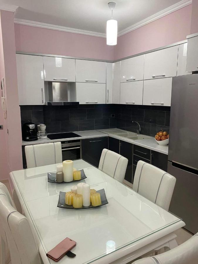 Orfeas Central Apartment Фиер Екстериор снимка