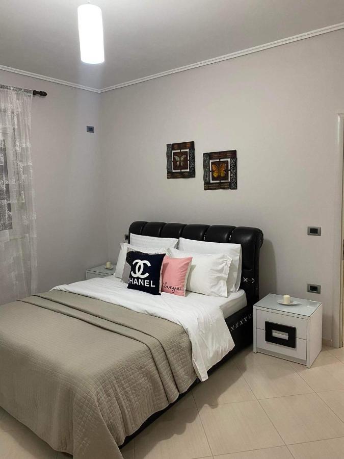 Orfeas Central Apartment Фиер Екстериор снимка